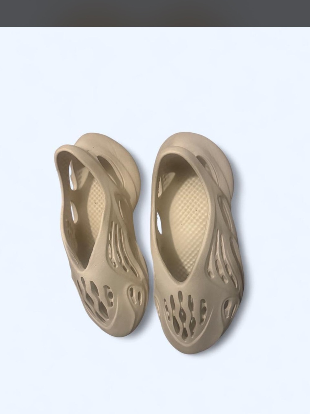 Yeezy Men's Foam Slide Sandals in Taupe